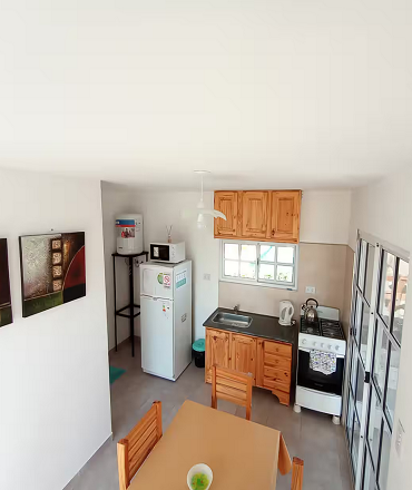 cocina-equipada-alojamiento-quinta-entrerios