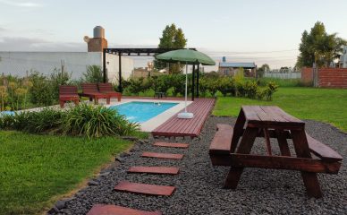 pileta-deck-casa-quinta-sauce-montrull